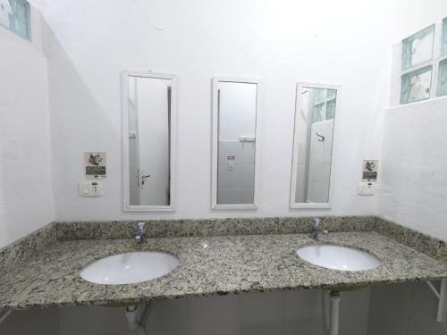 حمام في Jataí Guest House