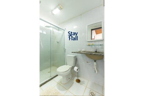 Ett badrum på Casa Beira Mar-Cozinheira-Piscina Privad-4QT-SH029