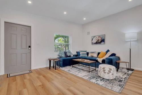 Amazing Oasis 3 Bedroom 2 Bath Home in Miami w/Gated Parking
