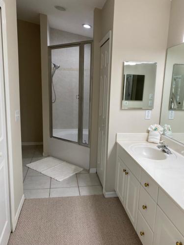Gallery image of Windemere on Marco Island. 4 BR waterfront home in Marco Island