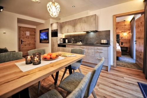 Dapur atau dapur kecil di A4 AlmA Alpin Appartments