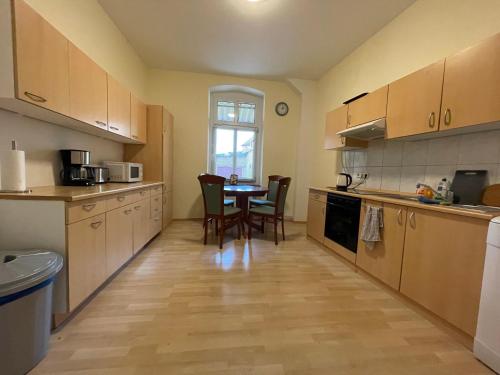 Köök või kööginurk majutusasutuses Tränental 4.3