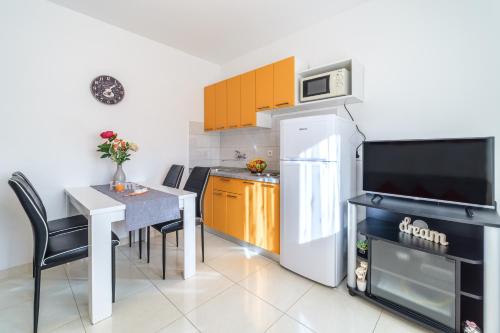 Kuchyň nebo kuchyňský kout v ubytování Villa Ankora