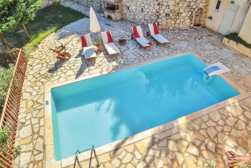 Výhľad na bazén v ubytovaní Eleni Vassilikos Zakynthos alebo v jeho blízkosti