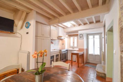 Imagen de la galería de la Casa sull'arco - Albergo diffuso Collelungo, en Collelungo