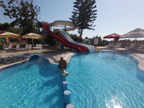 Πισίνα στο ή κοντά στο Exotic Hotel & SPA