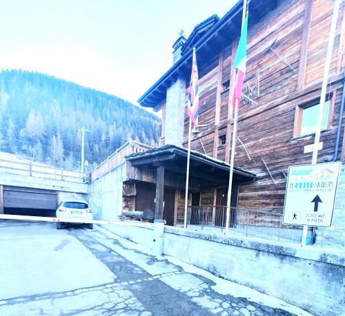 Gallery image of La Casa di Olivia - direttamente sulle piste (ski-in / ski-out) in La Thuile