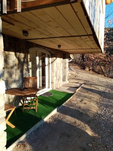 Fotografie z fotogalerie ubytování Studio de Charme neuf à la Montagne v destinaci Puget-Rostang