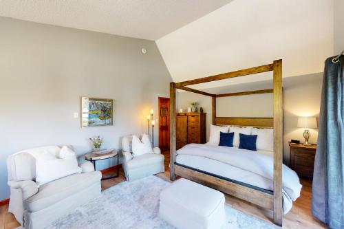 Lakeview Townhome Unit A5 – Photos 3
