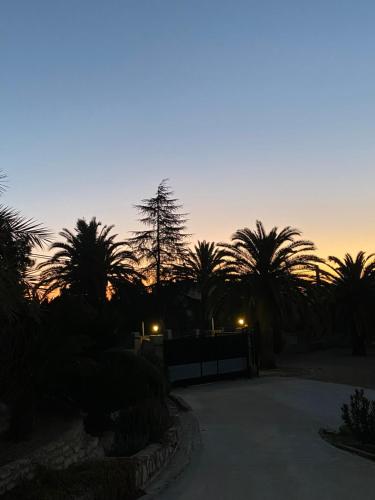 Η ανατολή ή δύση του ηλίου όπως φαίνεται από αυτό το bed & breakfast ή από εκεί κοντά
