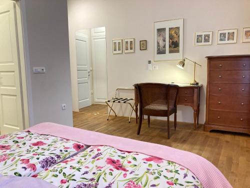 Ένα ή περισσότερα κρεβάτια σε δωμάτιο στο Rohrmann apartments