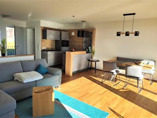 Η κουζίνα ή μικρή κουζίνα στο Hecklers Seepanorama Appartements