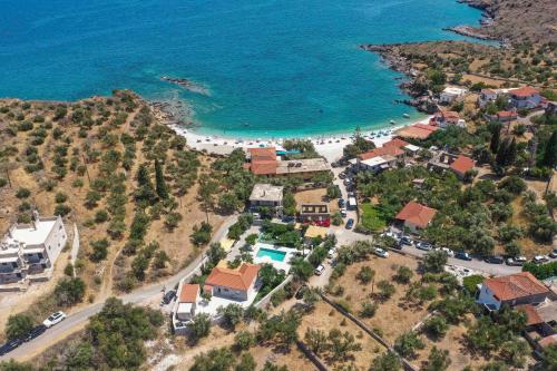 Kép Mani Luxury Villa with Private Pool szállásáról Khalíkia városában a galériában
