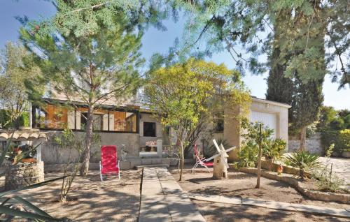 Nice Home In Saint Cannat With Wifi