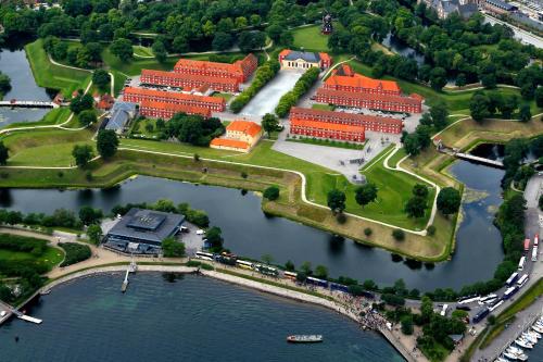 an aerial view of a campus with a lake at Perfect Apartments in Superb Location by Strøget, the Metro & Attractions in Copenhagen