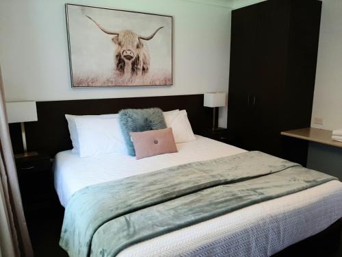 Postel nebo postele na pokoji v ubytování Tourist Road - 2 Bedroom Unit - East Toowoomba