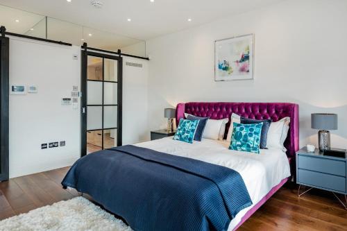 Gallery image of Superb 3 Bed/Bath Luxury + Ibiza Roof Terrace in London