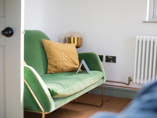 Chestnut Cottage – Photos 4