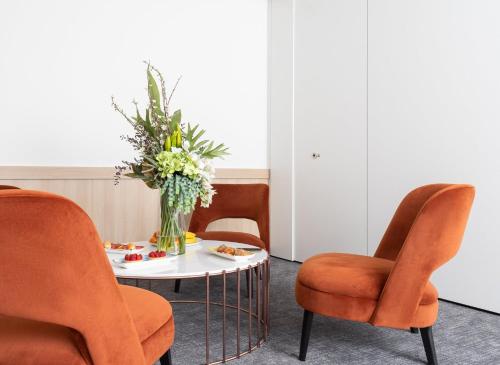 Posezení v ubytování Crowne Plaza Geneva by IHG