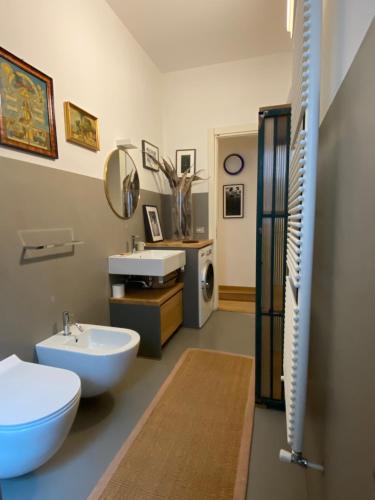 Salasco 20 - Bocconi Porta Romana unique and stylish apartment! photo 17