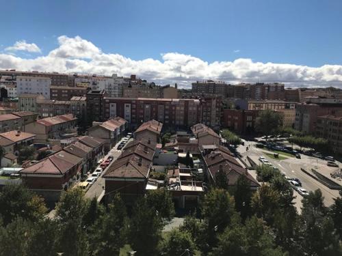 MARTINA. TRES HAB. CENTRO