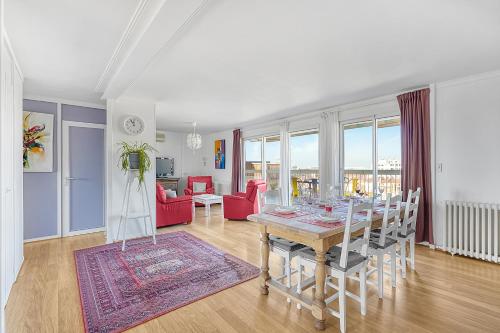Gallery image of LE STARDUST - Vue Imprenable sur Toulouse in Toulouse