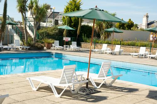 TLH Derwent Hotel - TLH Leisure, Entertainment and Spa Resortの敷地内または近くにあるプール