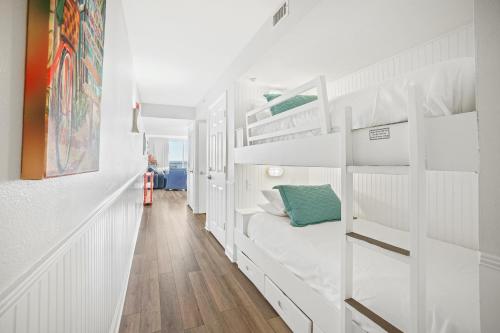 Pelican Beach Resort by Panhandle Getaways photo 126