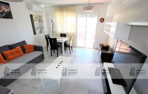 Lomas de Mena 15 - Apartamento Ático- Piscina - TERRAZA CON BARBACOA- PARKING GRATIS