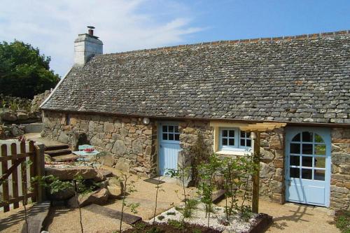 Stone House in Brittany with Sea Views