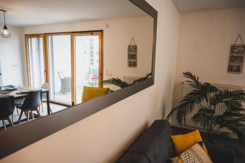 L'Art de Ville - 2 bedroom near the city center terrace and garage