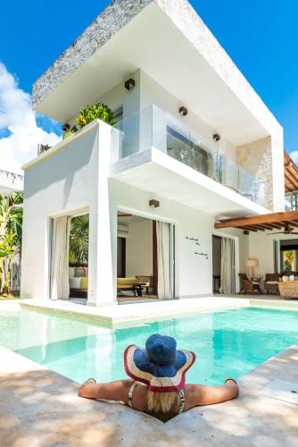 La alberca dentro o cerca de Villa Ek'Balam & Villa Flamingo, Luxury Villas, Private Pool, Private Garden, Jacuzzi, 24h Security