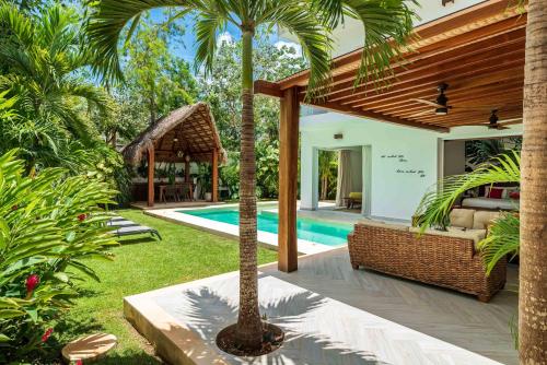 La alberca dentro o cerca de Villa Ek'Balam & Villa Flamingo, Luxury Villas, Private Pool, Private Garden, Jacuzzi, 24h Security