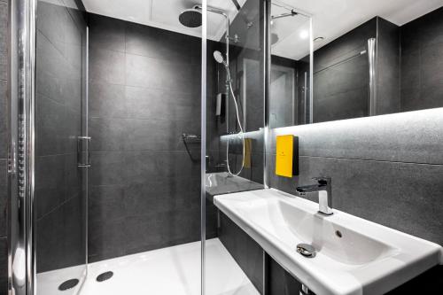 Ванная комната в Staycity Aparthotels Frankfurt Airport