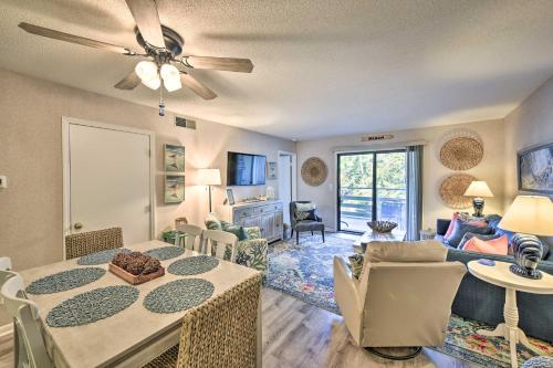 Half-Mi to Beach: Hilton Head Condo w/ Lagoon View photo 9