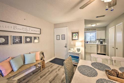 Half-Mi to Beach: Hilton Head Condo w/ Lagoon View photo 11