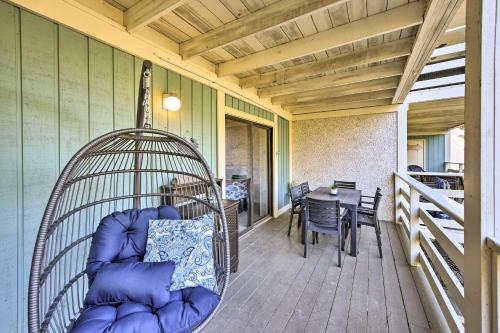 Half-Mi to Beach: Hilton Head Condo w/ Lagoon View photo 32