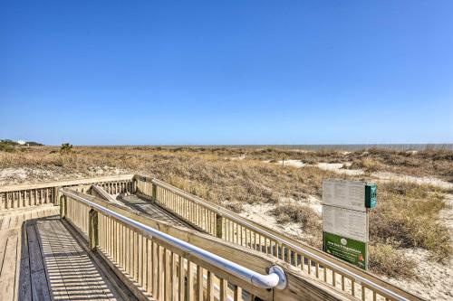 Half-Mi to Beach: Hilton Head Condo w/ Lagoon View photo 76
