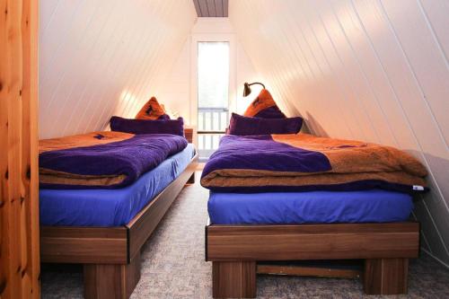 Katil atau katil-katil dalam bilik di Cottage, Perlin