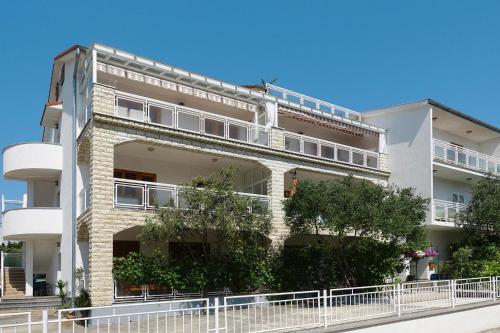 Biograd Beachside Family Apartment