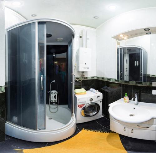 Koupelna v ubytování Apartment in Kharkiv Center - Hryhoriia Skovorody str 11-13