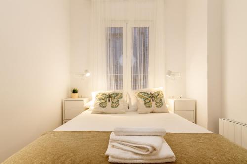 Posteľ alebo postele v izbe v ubytovaní Bilbao Heart 2BDR Apartment - Parking privado opcional