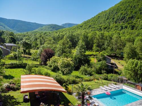 Vista de la piscina de Gitamiglos Gîtes o alrededores