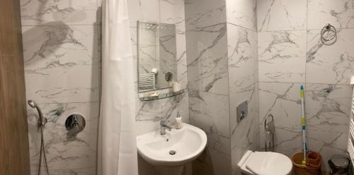 Ένα μπάνιο στο Borovets Gardens apartment A20