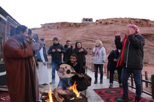 Foto dalla galleria di Desert Island Camp a Wadi Rum