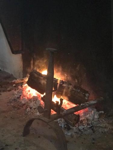 Kemudahan BBQ tersedia untuk tetamu di rumah tamu ini