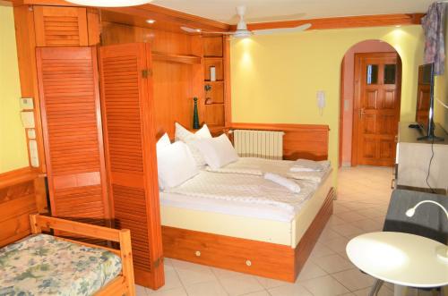 Postel nebo postele na pokoji v ubytování Villa Monterose