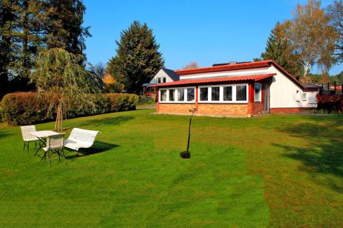 Imagen de la galería de Ferienhaus Uferblick, Teupitz, en Teupitz