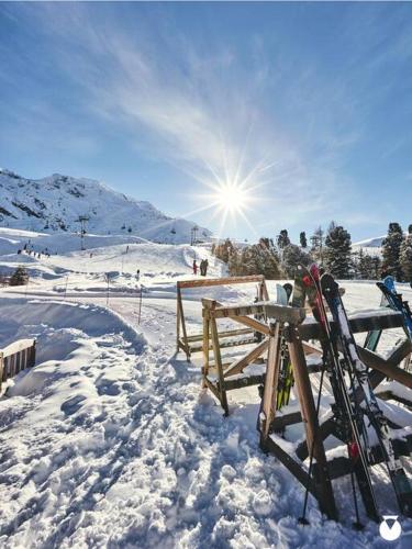 Big Tartiflat, Arc 1950, 2 bed ski-in ski-out semasa musim sejuk