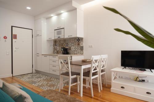 FLH Intendente Portuguese Flat